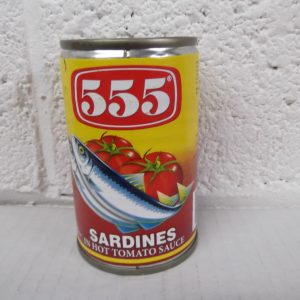 555 Sardines in Hot Tomato Sauce