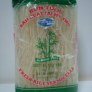 Bamboo Tree Fresh Rice Vermicelli 400g.(Bihon Style)