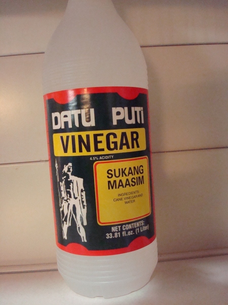 Datu-Puti brand general purpose white Vinegar